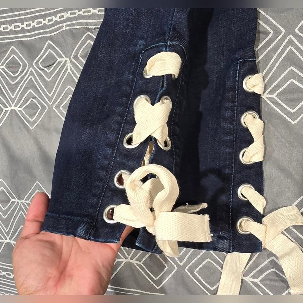 Bebe Lace Up Heartbreaker Cropped Jeans Size 25 - Picture 3 of 13